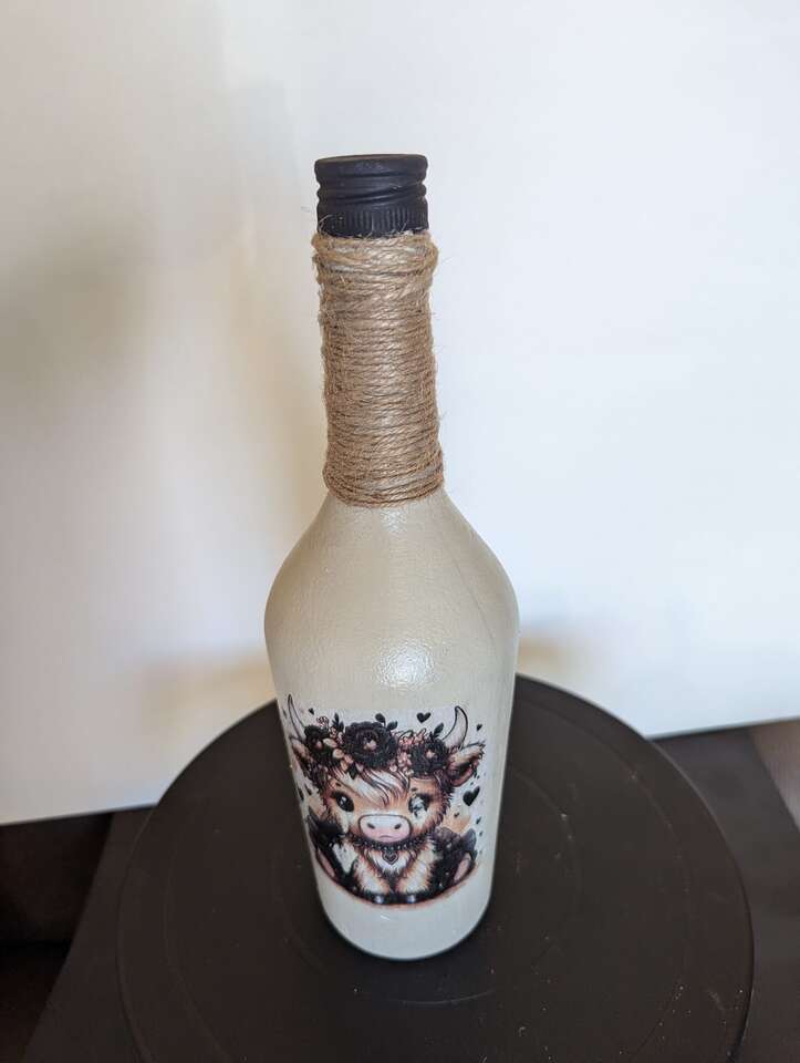 Highland Cow Decorative Bottle