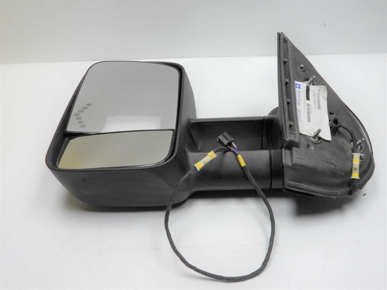 GM Driver Powered Towing Mirror LEFT Side Heated Telescopic for 2007-2014 Truck or SUV GM P/N 20862098