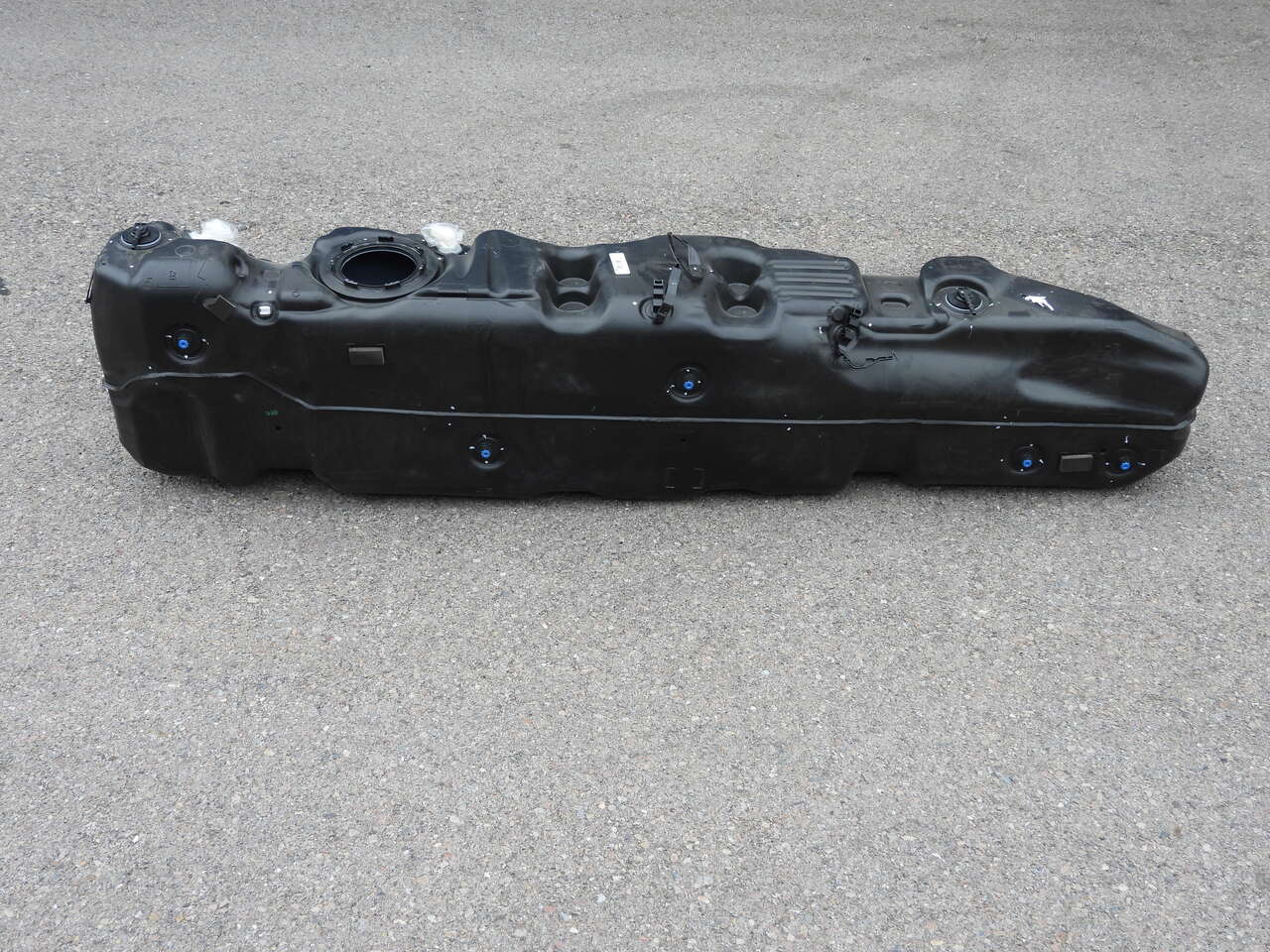 RAM 2500 3500 48 Gallon Fuel Tank for 2020-2023 6.4L Hemi