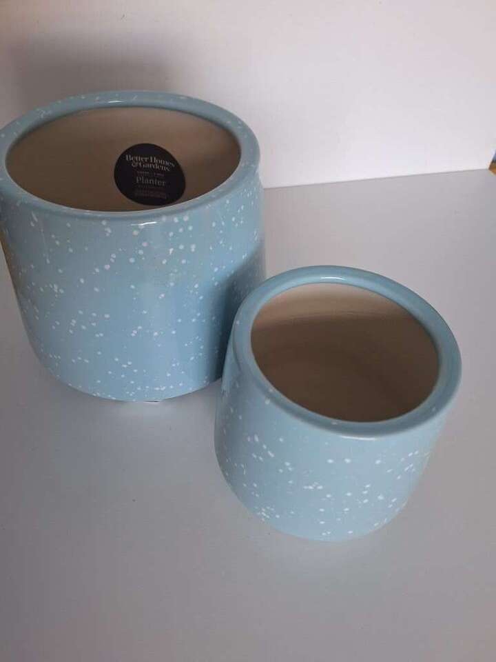 2 New BetterHomes&Garden Planters
