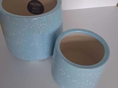 2 New BetterHomes&Garden Planters