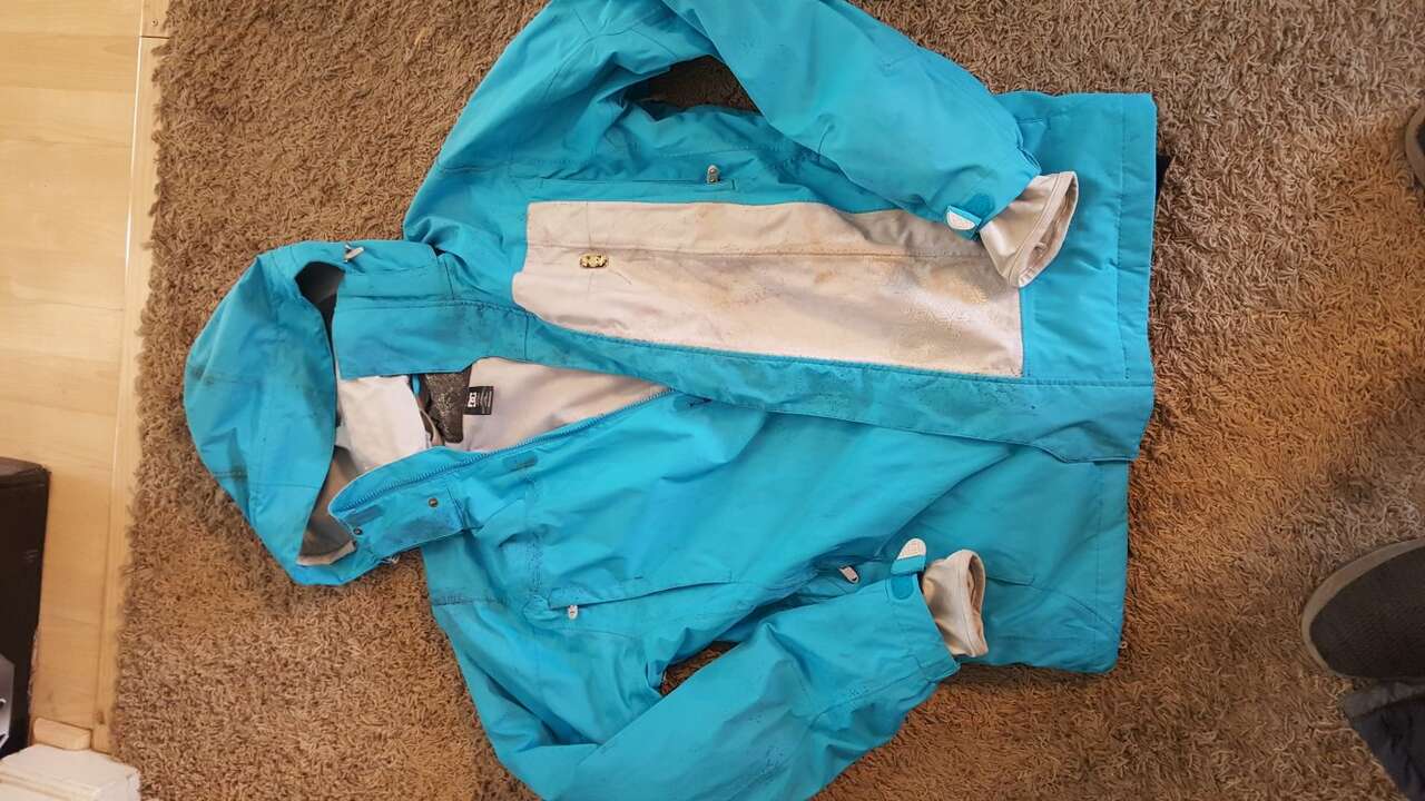 Dc large snowboard coat
