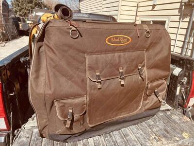 Mud River Insulated Cover And Crate