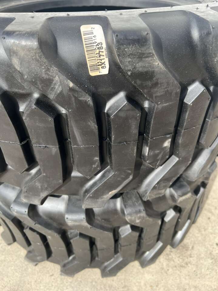 New Pair Carlisle GroundForce 400 27x10.5-15 Tires