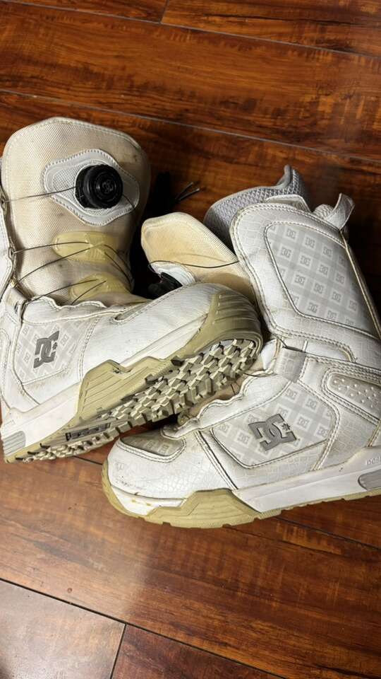 Girls DC halo Snowboard Boots 6L