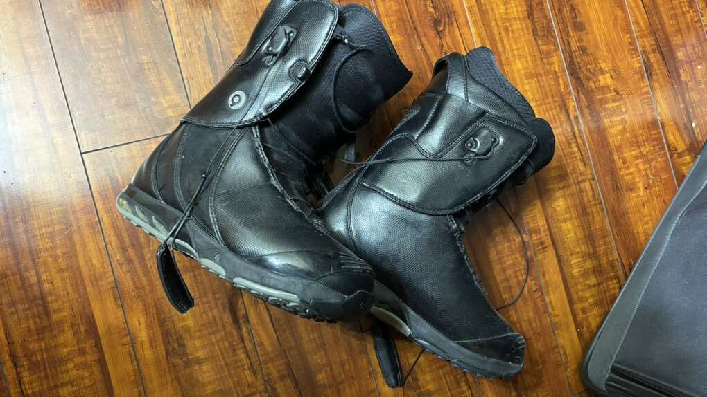 Burton Snowboard Boots Sz 9