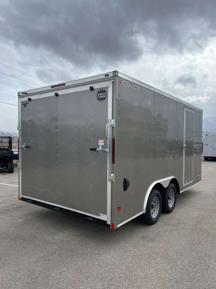 Wells Cargo FT8516T2-D