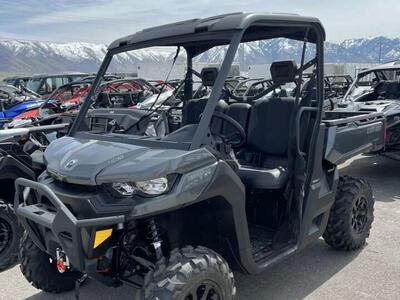 2024 CAN-AM DEFENDER XT HD10