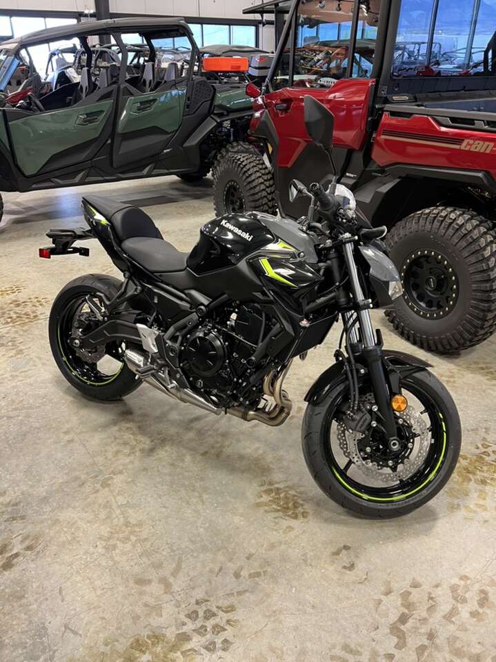 KAWASAKI Z650 W/LIFETIME WARRANTY!