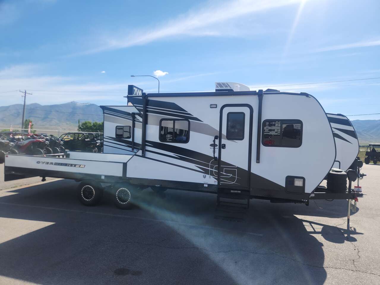 2025 Genesis Supreme, Inc. OVERNIGHTER 12-14.6GFK W/ LIFETIME WARRANTY