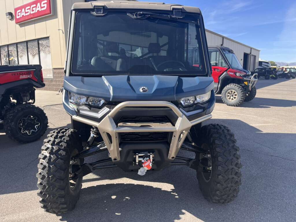 2025 CAN AM DEFENDER MAX LIMITED W/FREE WARRANTY
