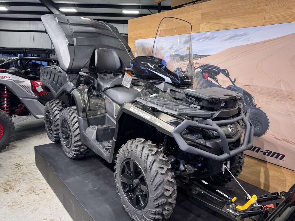 2025 CAN-AM OUTLANDER MAX 6X6 XT 1000 W/ FREE LIFETIME WARRANTY