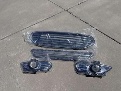 OEM Ford fusion front upper and lower grill