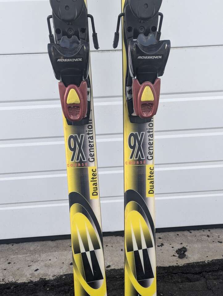 Skis