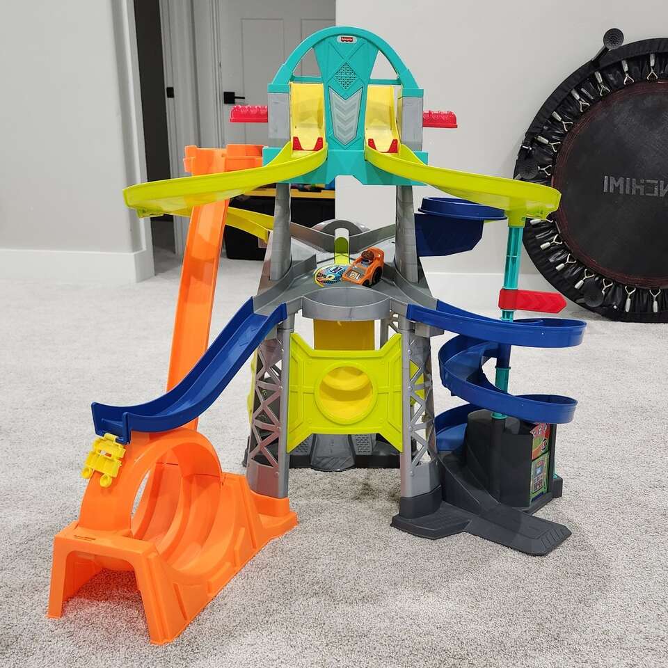 Fisher price kids looping race tower