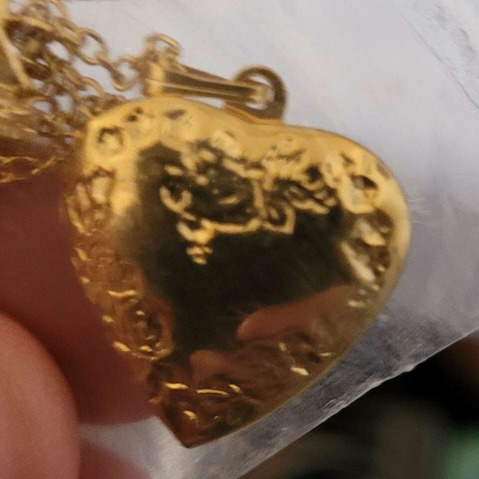 18 kt goldplate locket and chain