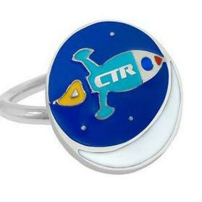 Adjustable spaceship and moon CTR ring