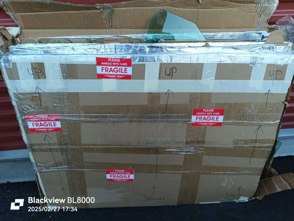 2019-2024 Chevy/GMC 1500 4 door glass 4 pcs