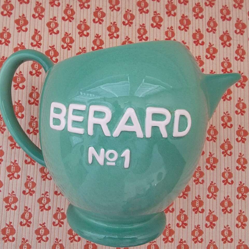 RESTORATION HARDWARE 1.5 QT CERAMIC PITCHER VINTAGE JUG BARWARE MID CENTURY TABLE