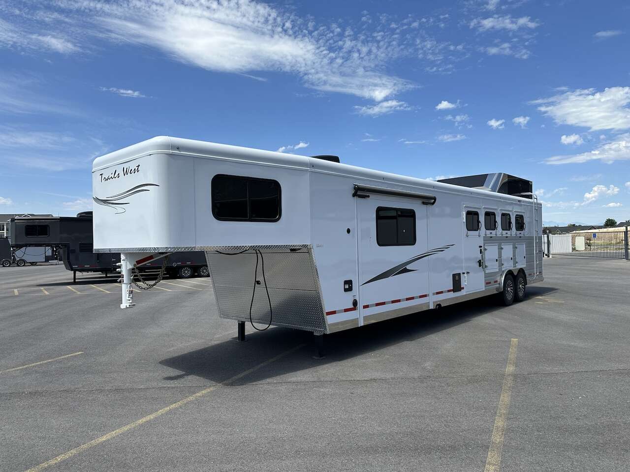 2024 Trails West FALL SPECIAL Sierra 13x13 LQ Slide Out 4-Horse