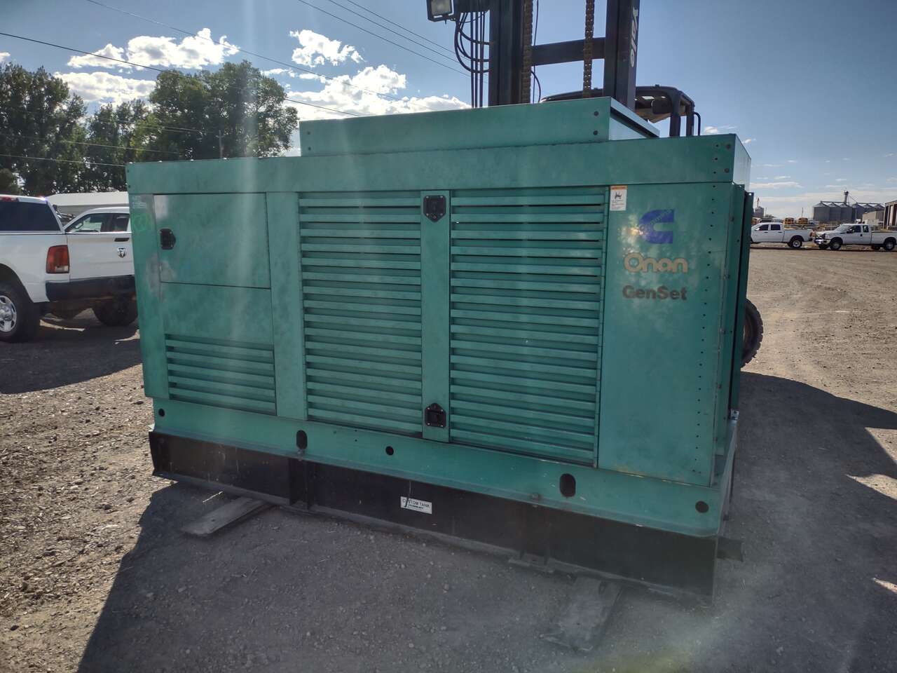 Cummins Onan 250kw Skid Mount Diesel Generator 411hrs