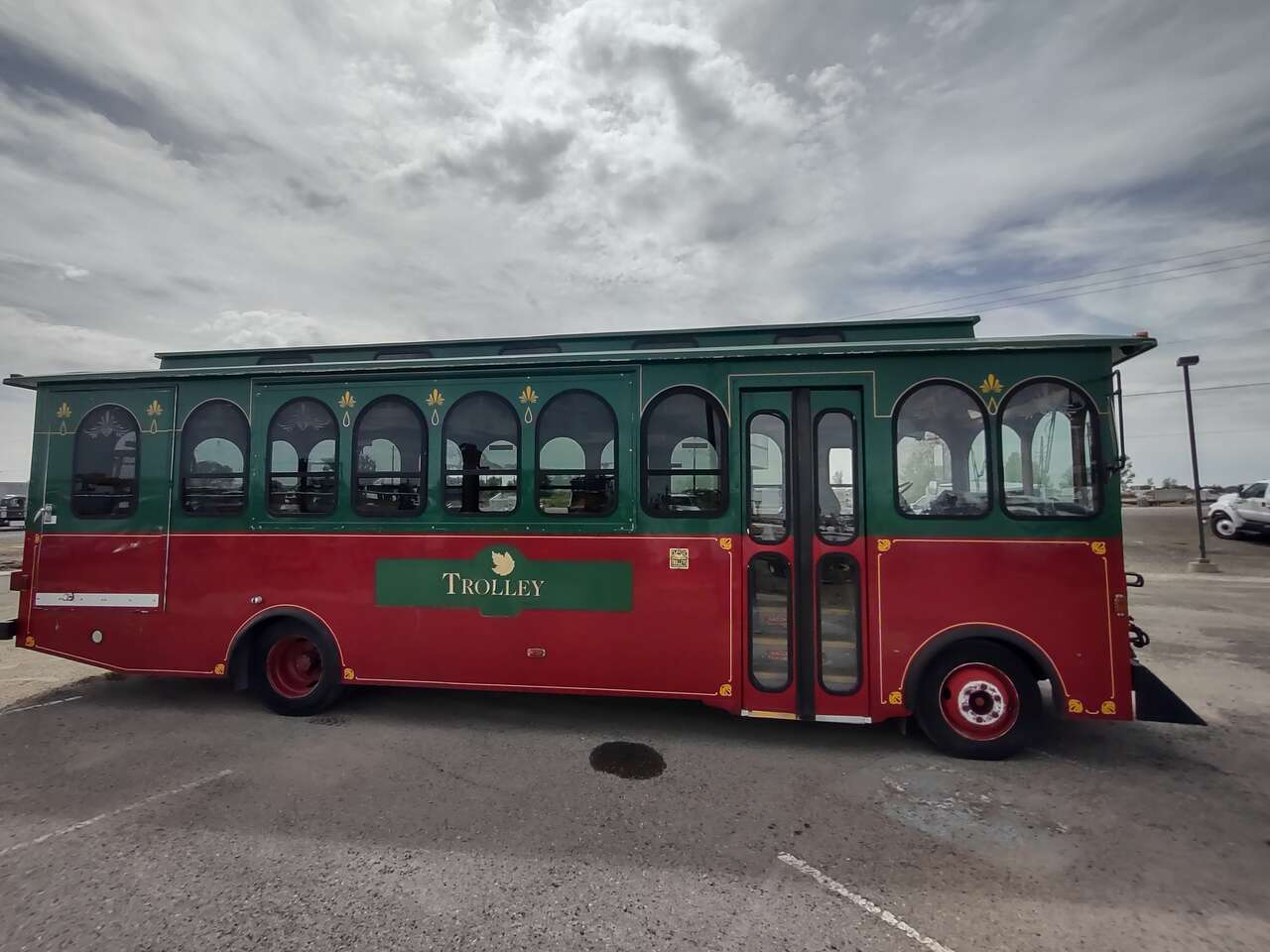 1999 American Classic 28 Passenger Trolley