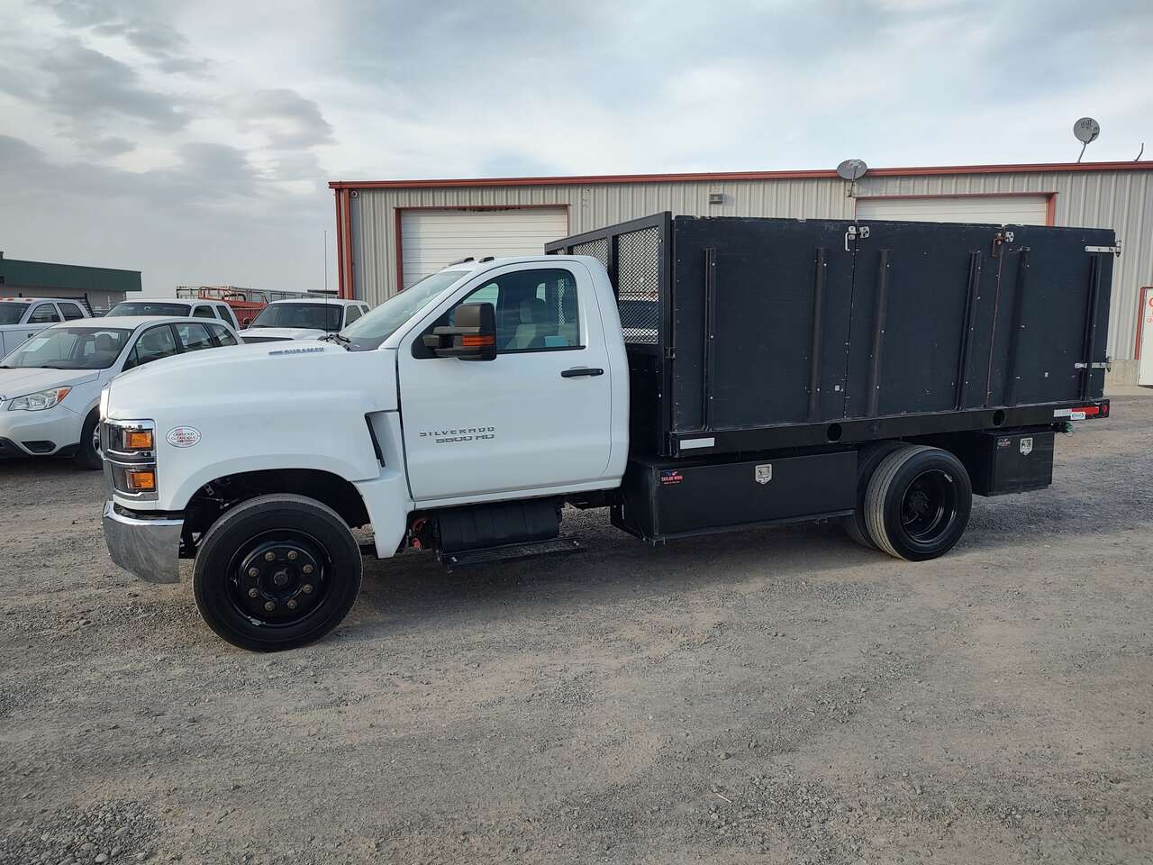 2021 Chevy 5500 12' Dump Truck 19k Miles