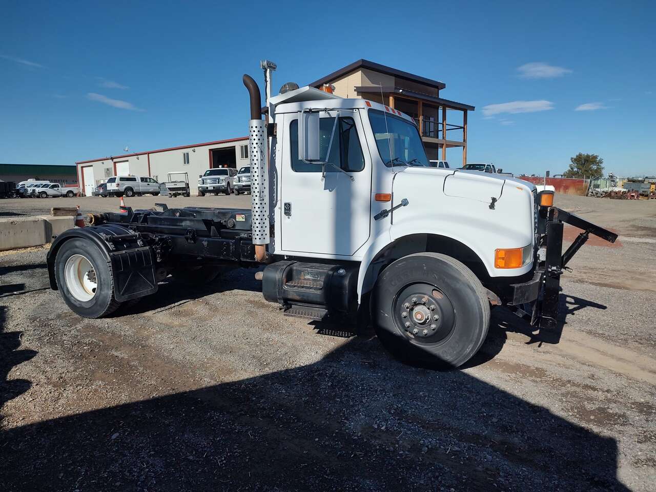 1995 International 4900 Roll Off Dumpster Truck