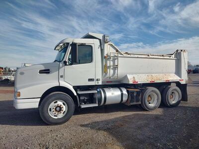2011 Volvo 3 Axle Dump Truck 435hp 13spd Rock Box