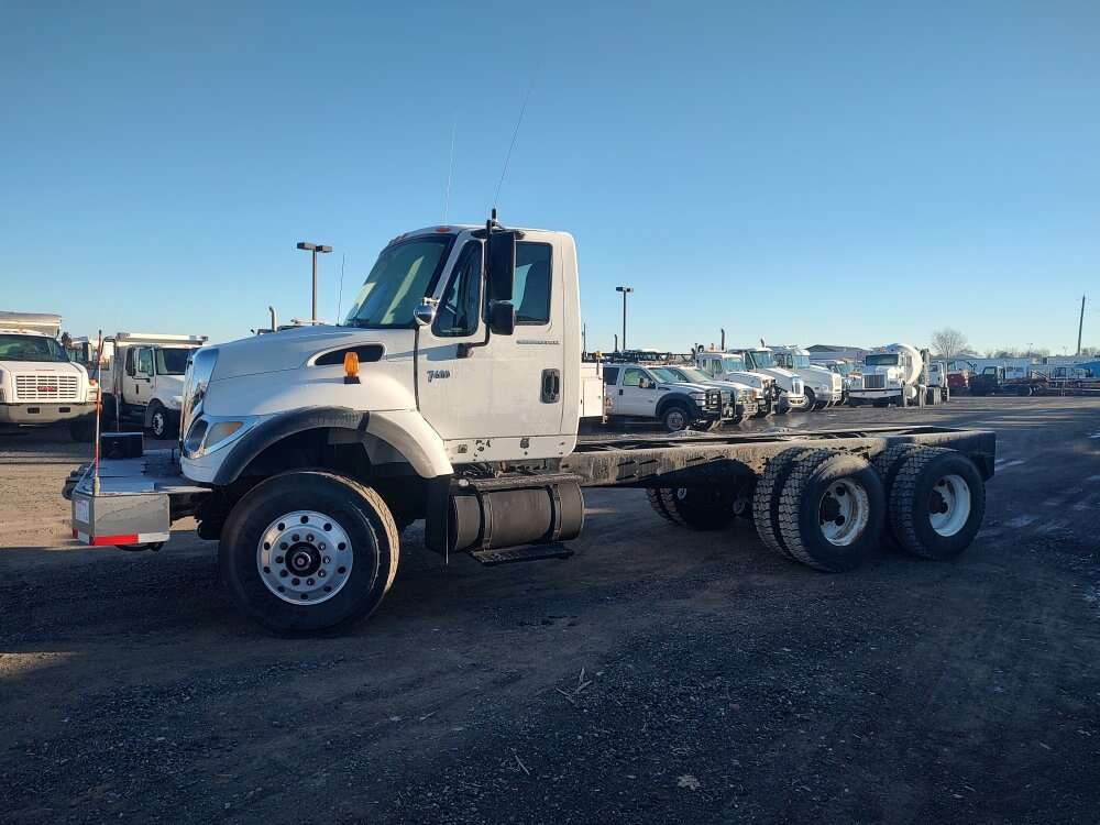 2003 International 7600 Cab and Chassis