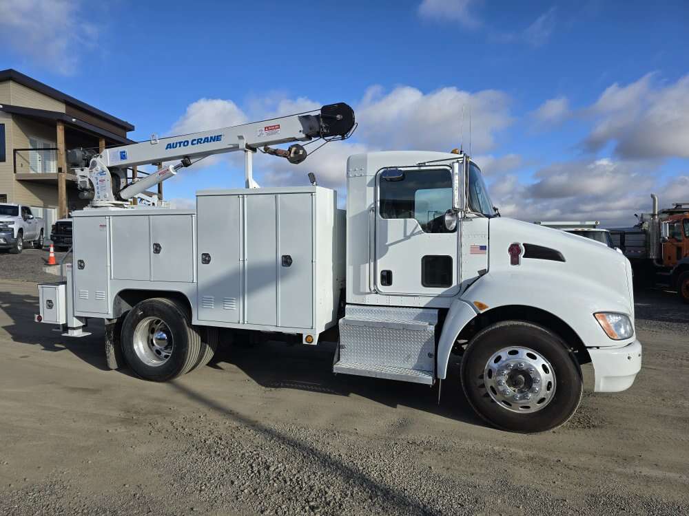 2016 Kenworth T370 Service Truck 8,400# Crane