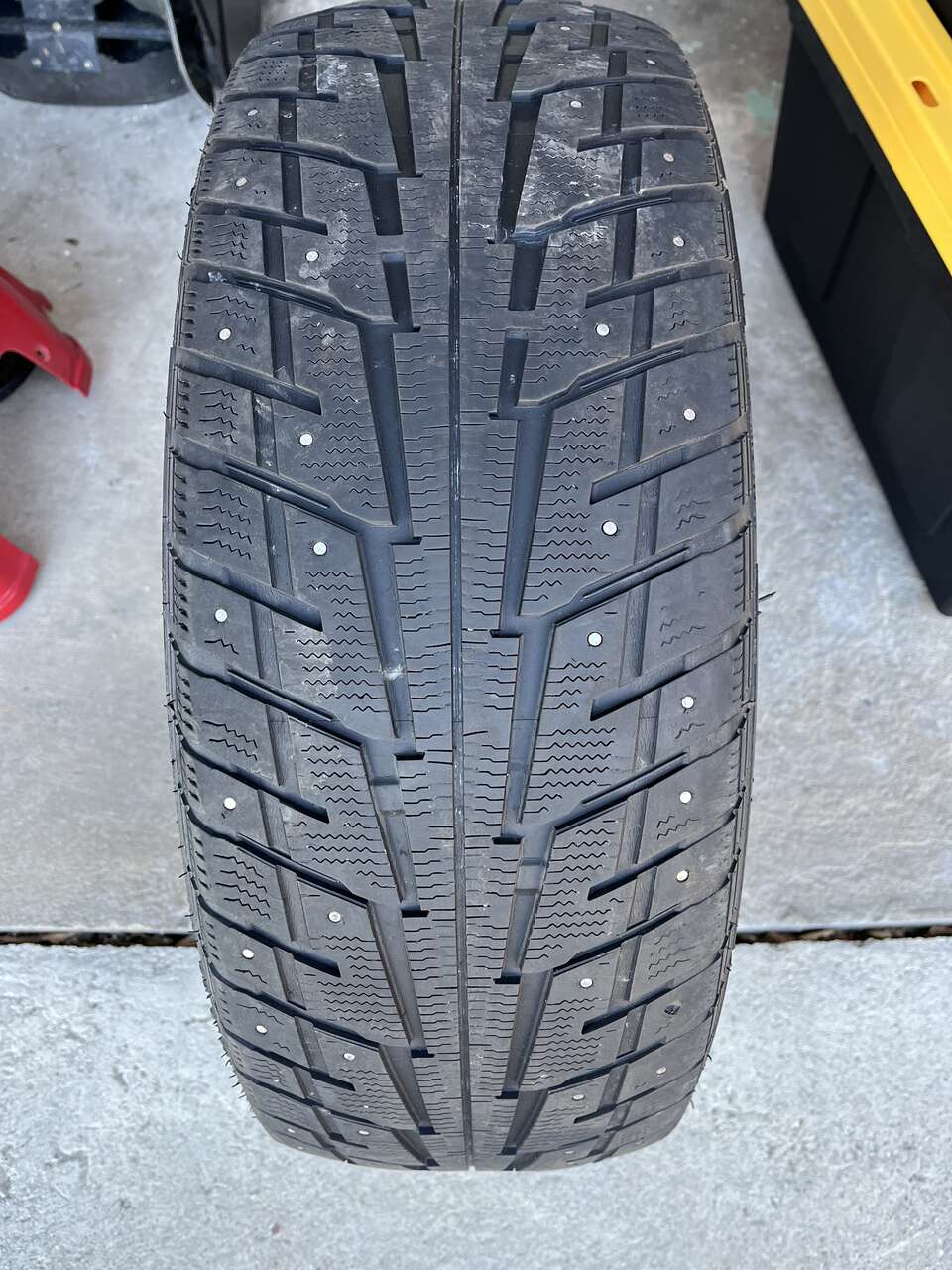 3 Himalaya Federal SUV Snow Tires Studded 235/60/18 103 T