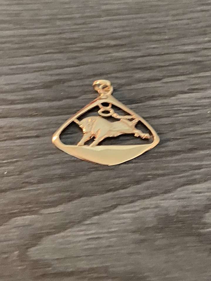 10k Pendent
