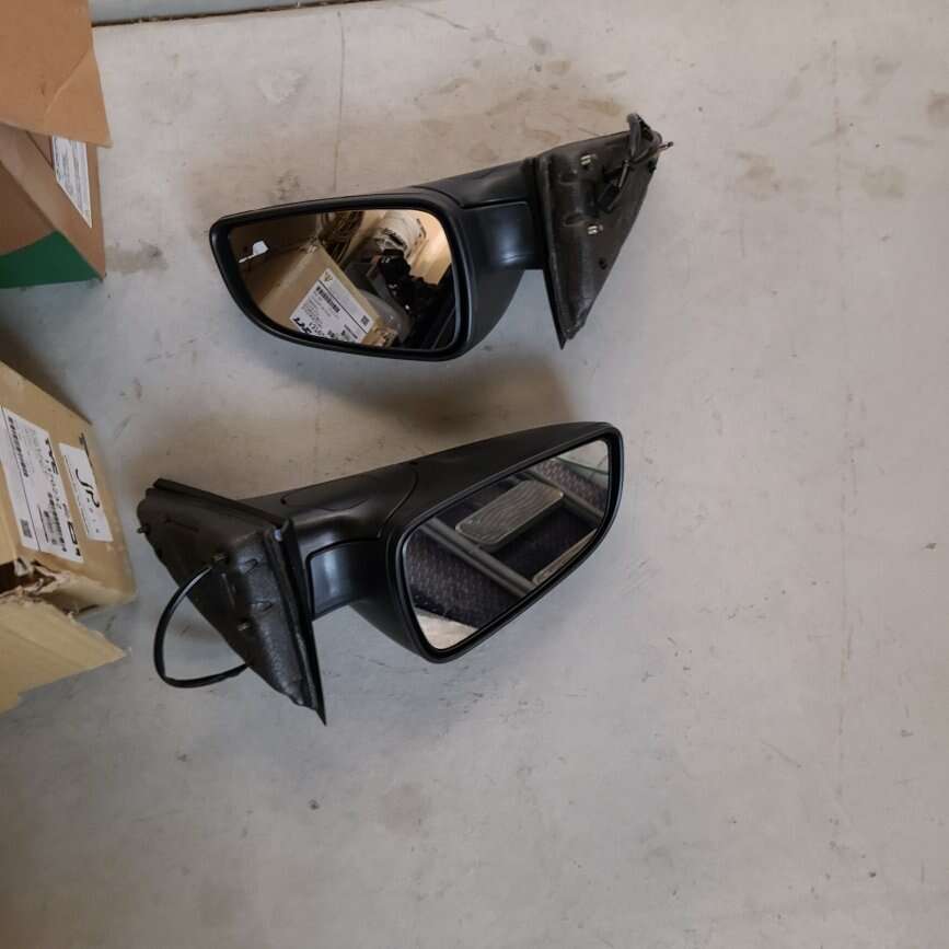 Chevy Malibu mirrors