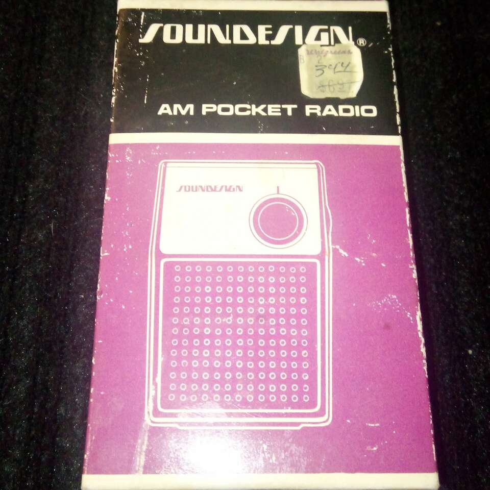 SoundDesign AM pocket radio