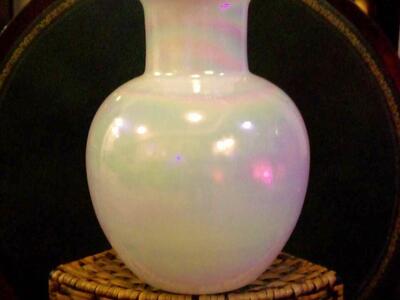 Stunning iridescent hand blown Cambridge vase