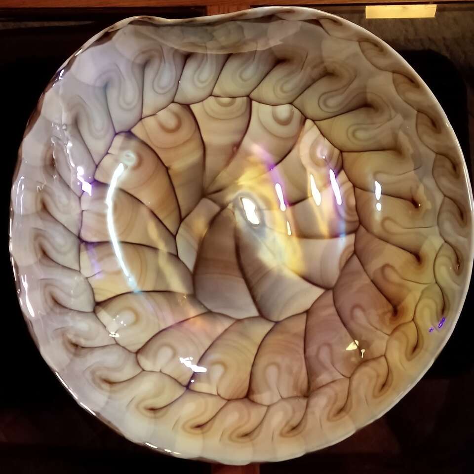 Stunning Murano Hand Blown Shell Glass Plate