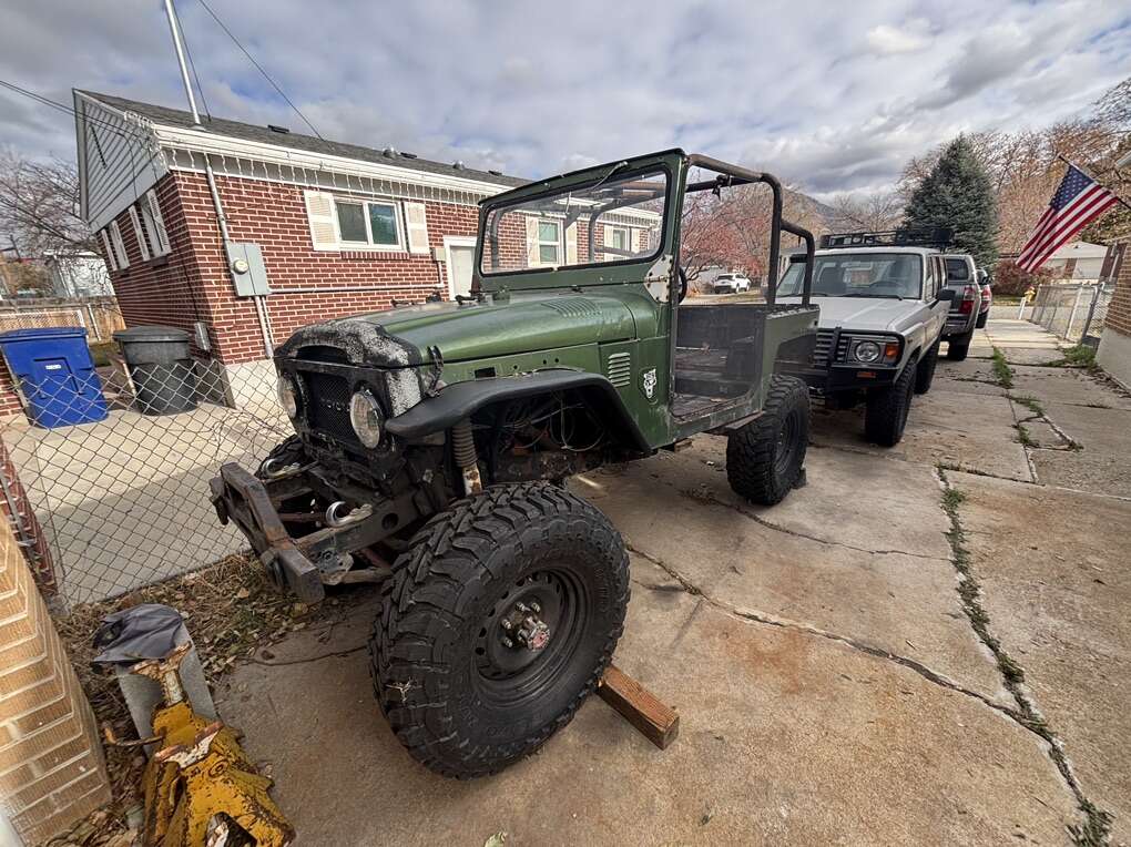 1974 Toyota FJ40 Land Cruiser