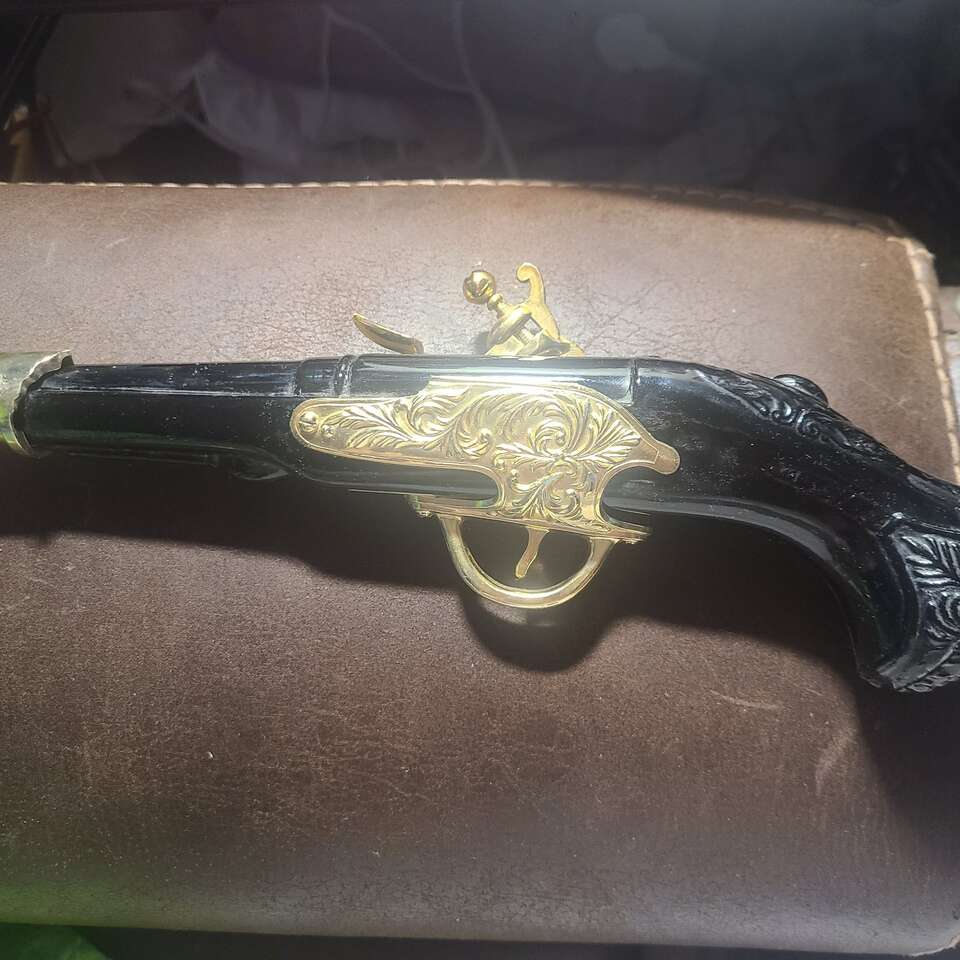 Avon Dueling Pistol II Wild Country