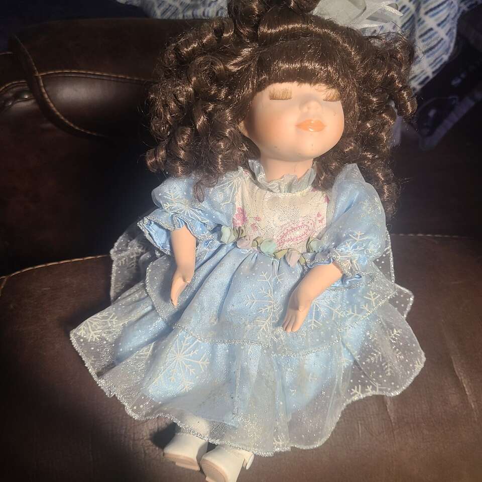 Main Joy limited collection porcelain Musical Doll