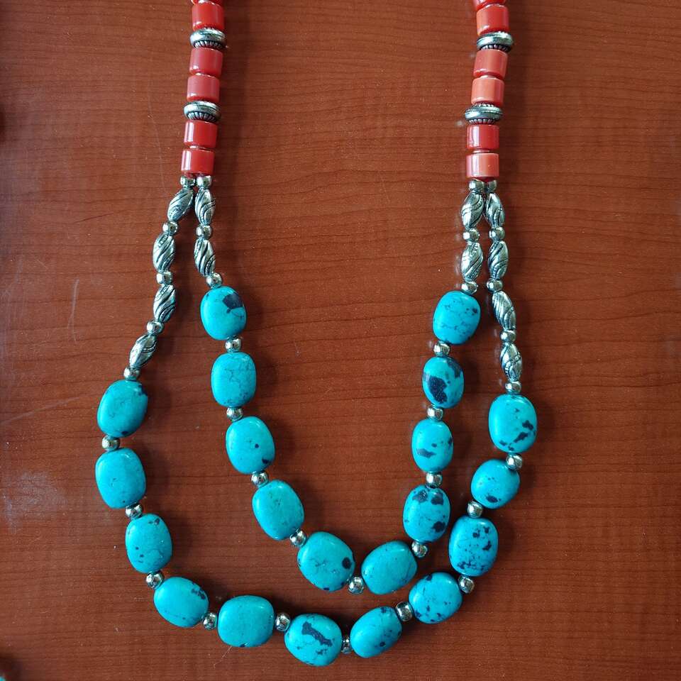 Magnacite Native American Turquoise Style Necklace