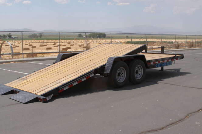 15k 22' Deluxe Car hauler/ Tilt Deck Trailer