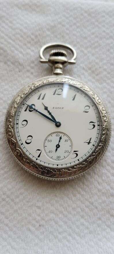 Selling a Nice Vintage 12 Size, ELGIN Pocket Watch