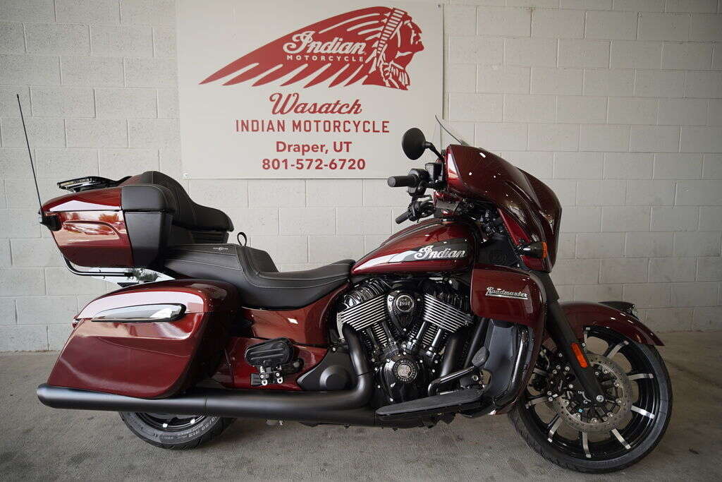 2024 Indian Motorcycle® Roadmaster® Dark Horse® Maroon Metallic