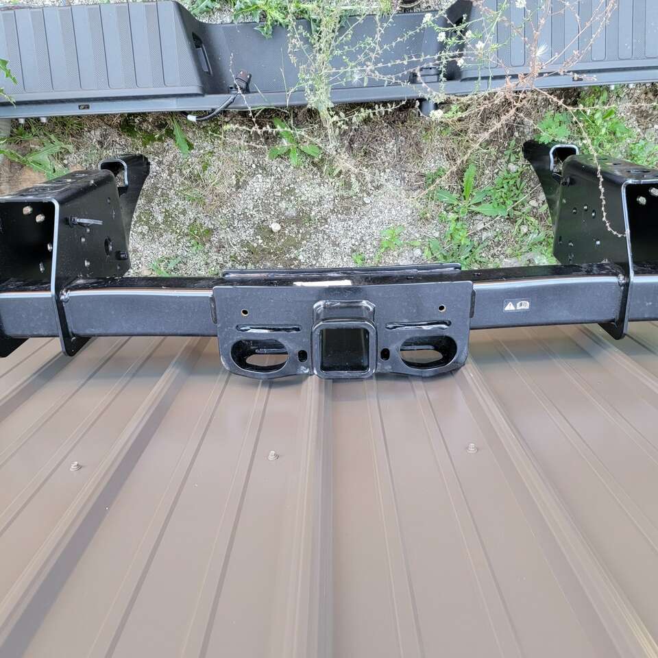 2023 Ford Super Duty Hitch
