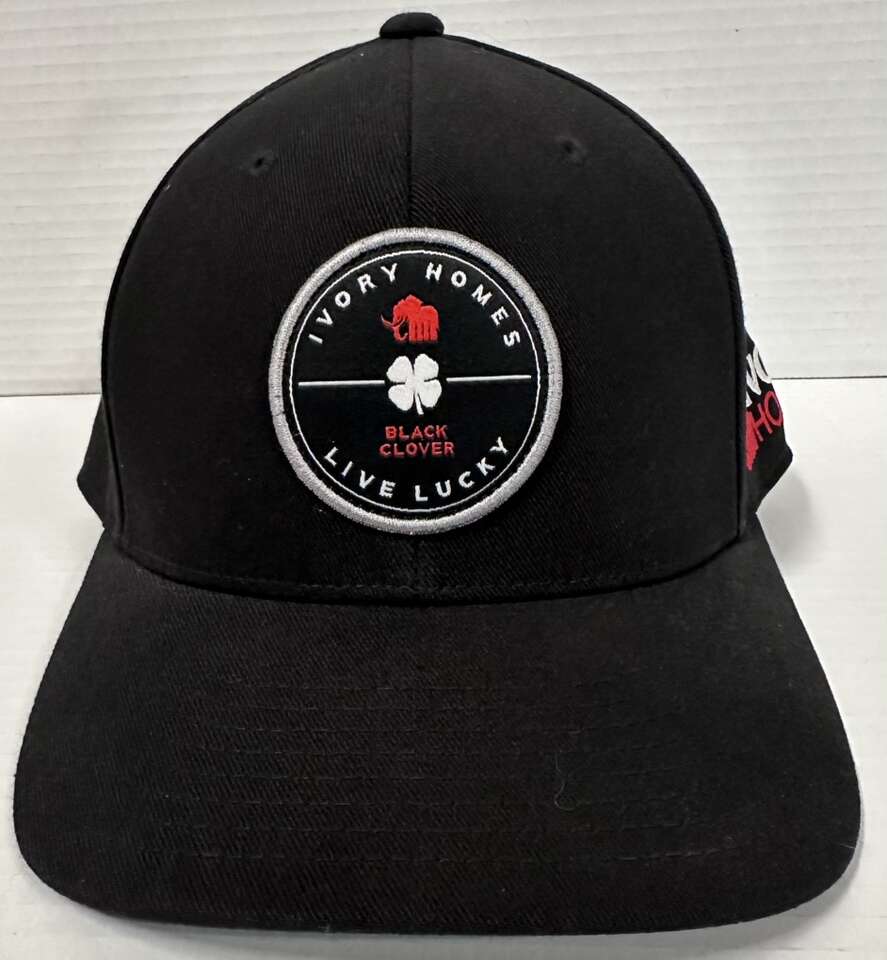 Black Clover Red & Black Snapback - Lucky