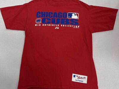 Majestic Chicago Cubs T-Shirt - Men's Medium