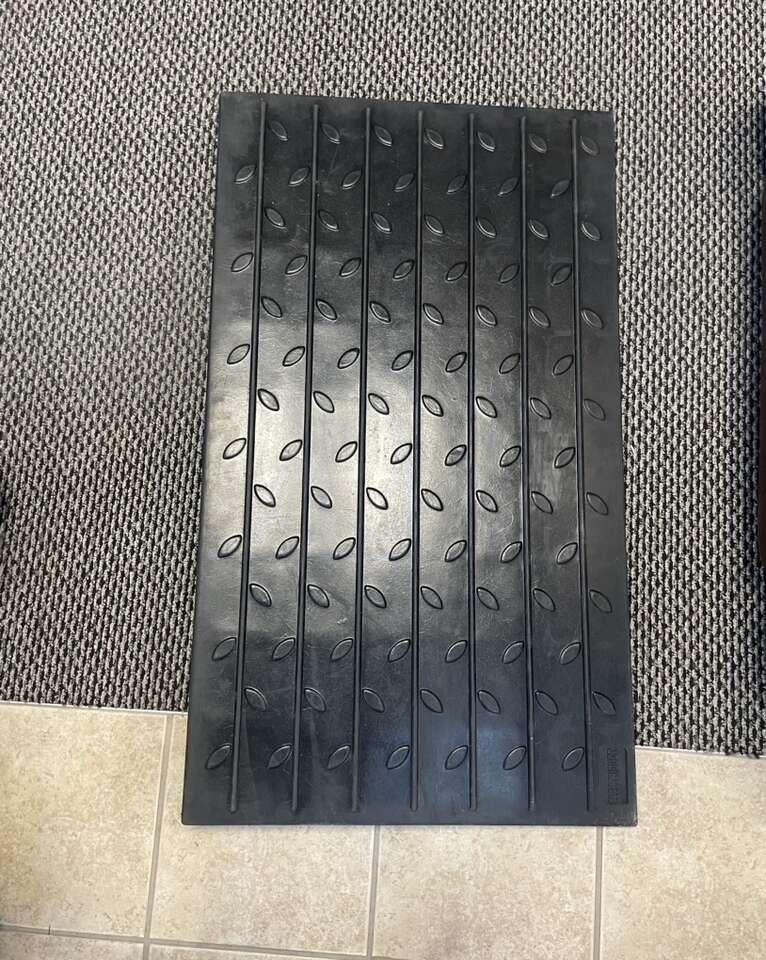 WheelChair angled threshold mat
