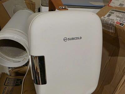 Tiny mini fridge very quiet 110v standard plug