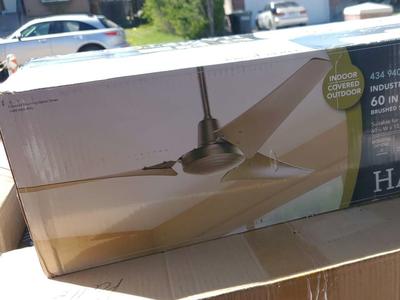 HAMPTON BAY 60 INCH CELLING FAN